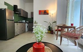 Oisa Tudor House 205